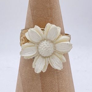 Flower Ring Gold Tone Adjustable Band Resin Daisy
